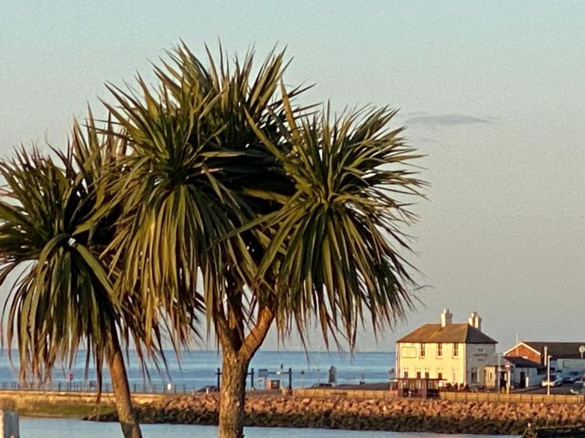Appartamento Once Upon A Tide Herne Bay Esterno foto
